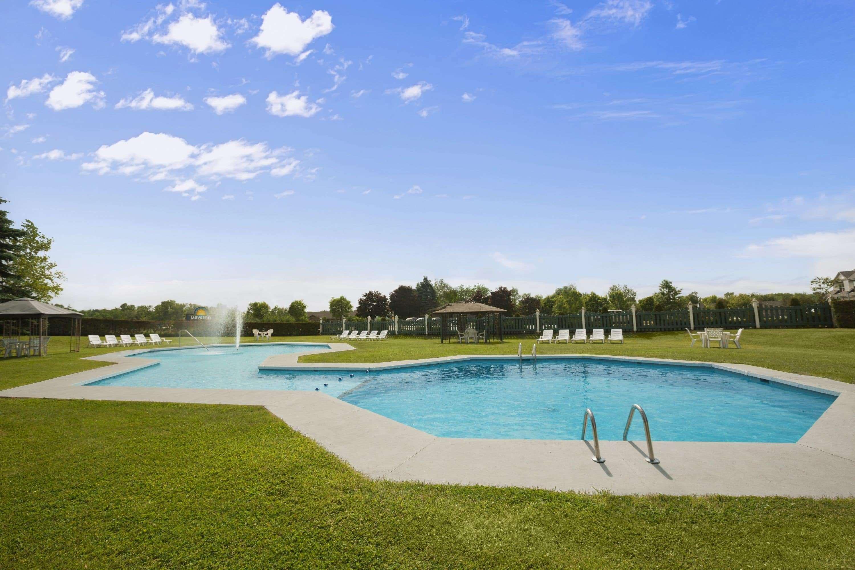 Days Inn By Wyndham Shelburne/Burlington Kültér fotó