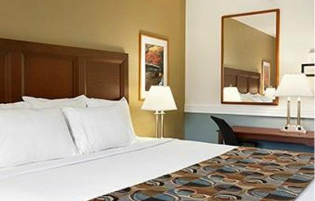 Days Inn By Wyndham Shelburne/Burlington Kültér fotó